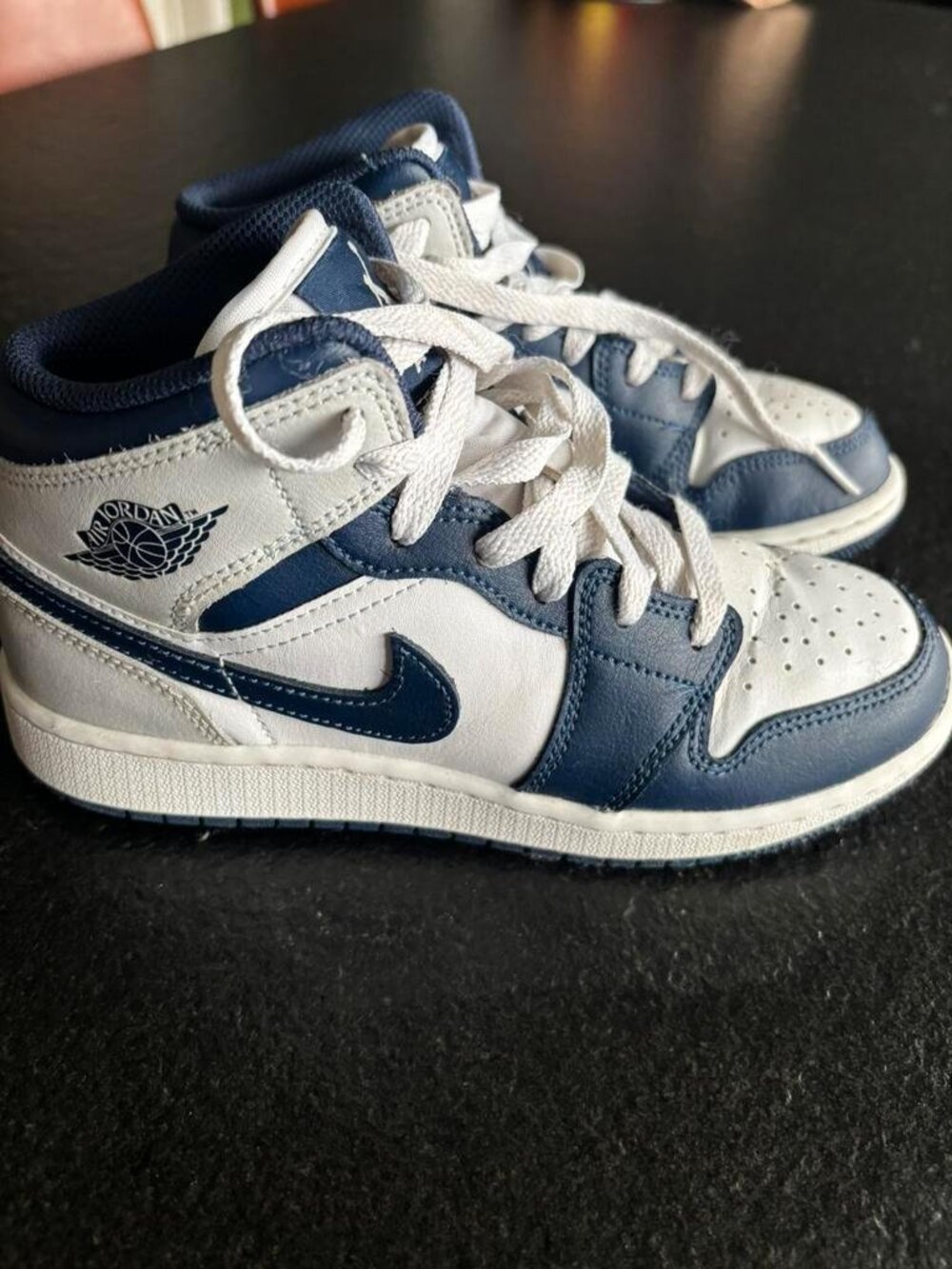 Nike Air Jordan 1 Mid White Navy Sneakers